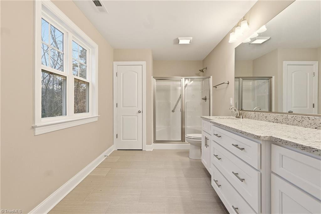 3961 Rookwood Lane, Winston-Salem