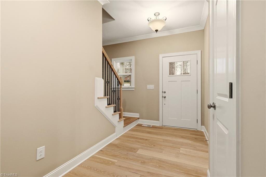 3961 Rookwood Lane, Winston-Salem