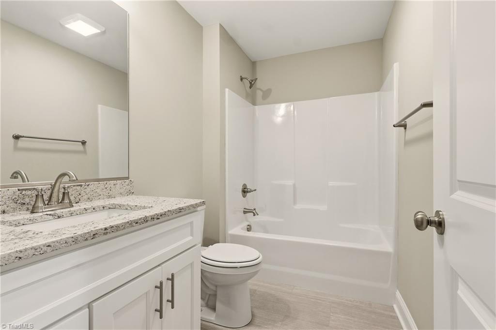 3961 Rookwood Lane, Winston-Salem