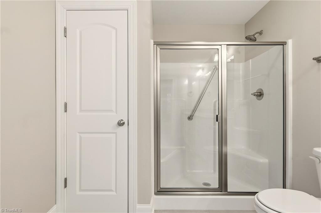 3961 Rookwood Lane, Winston-Salem