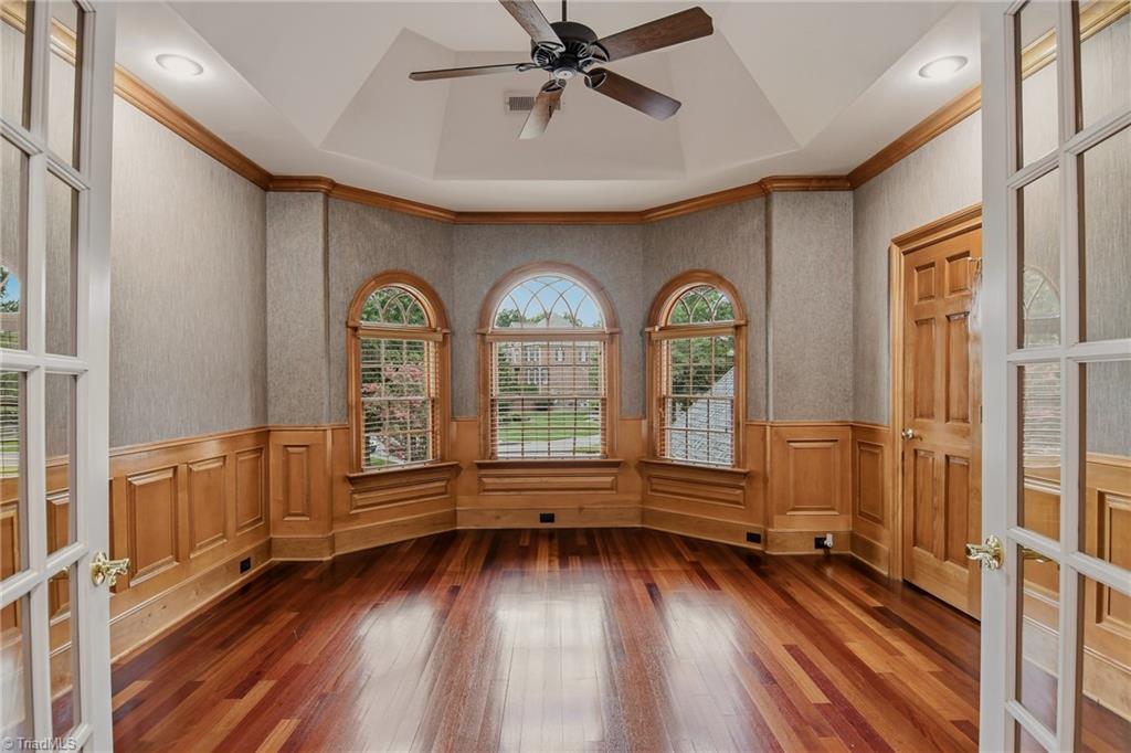 121 Salem Village Court