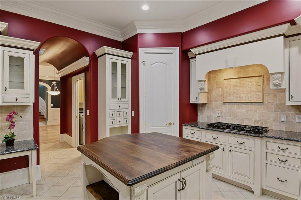 121 Salem Village Court