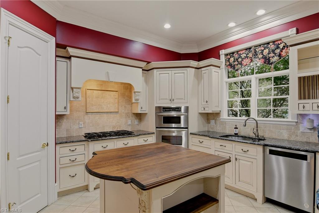 121 Salem Village Court