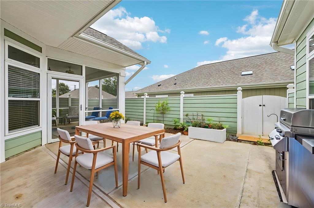 1221 Prospect Drive