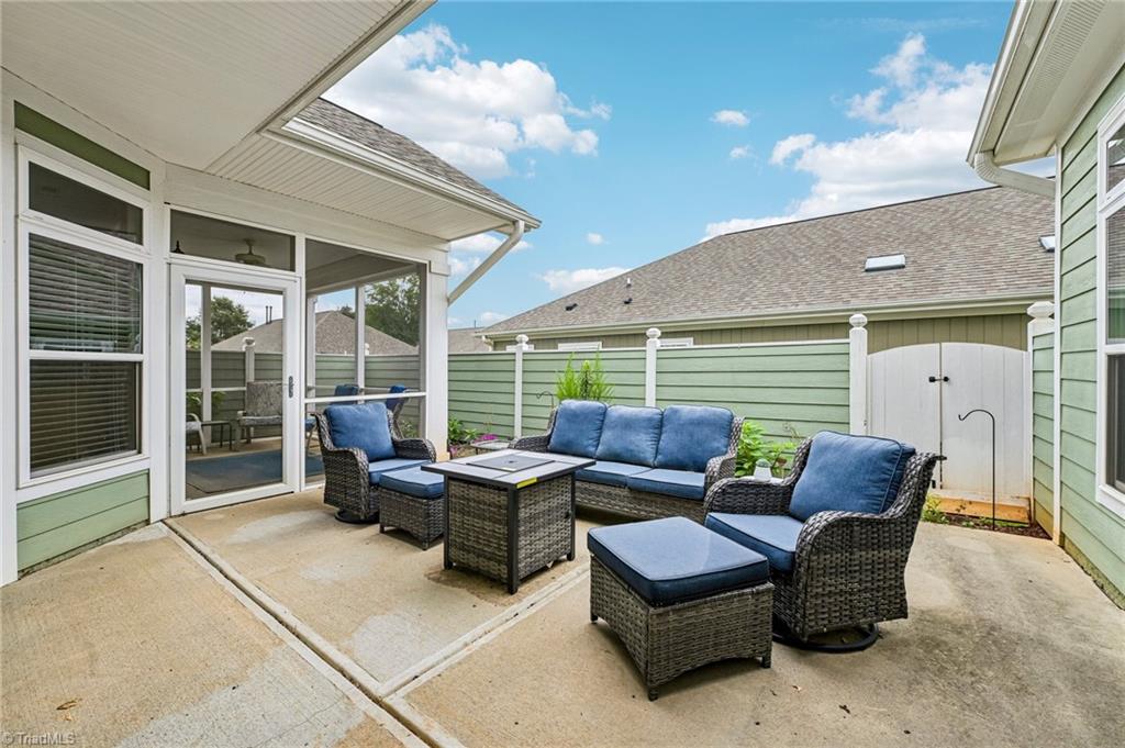 1221 Prospect Drive
