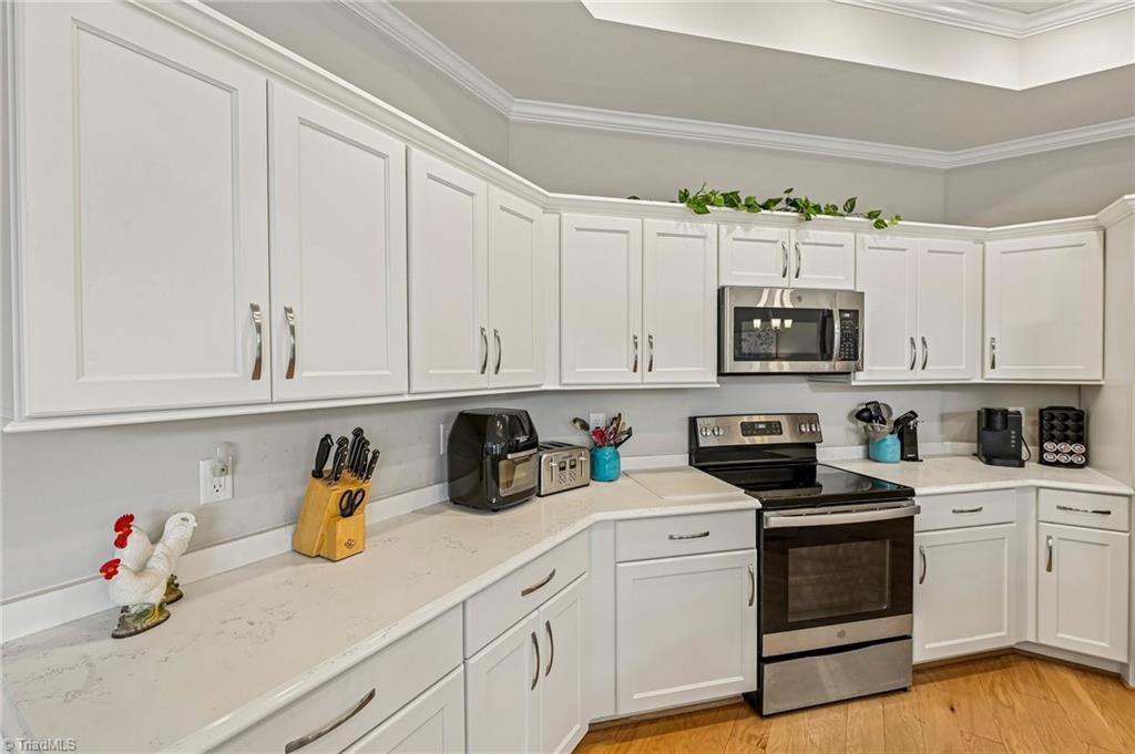 1221 Prospect Drive