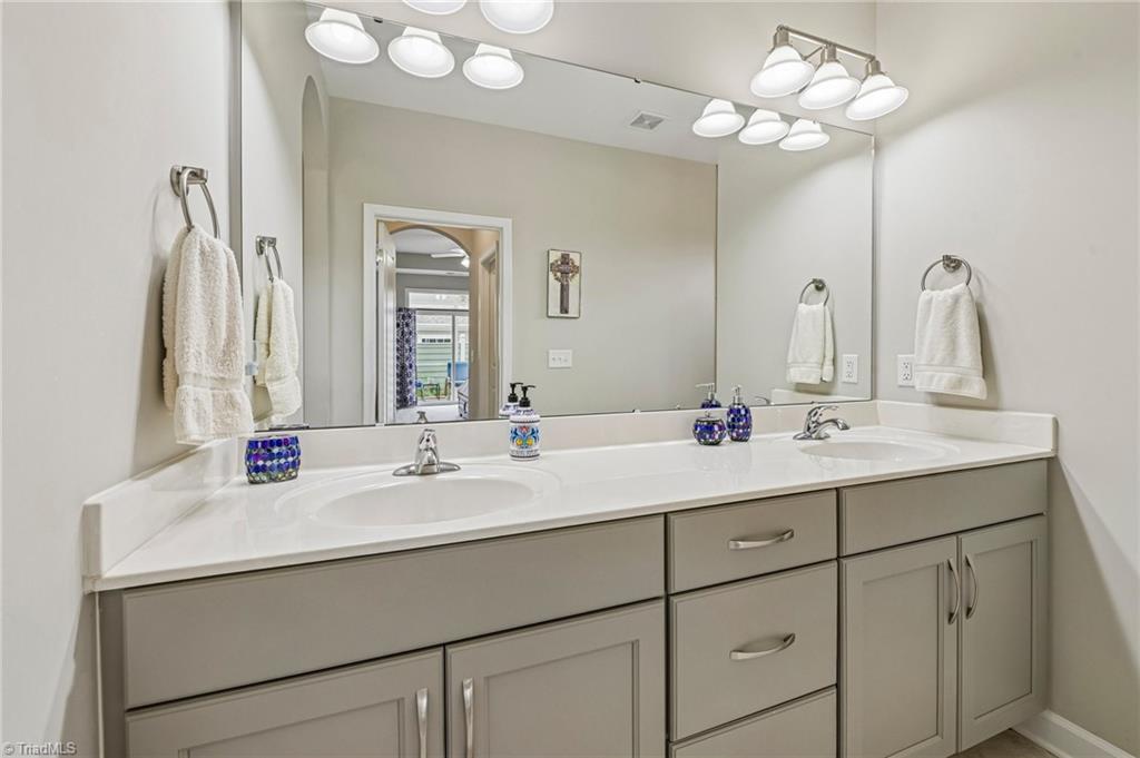 1221 Prospect Drive