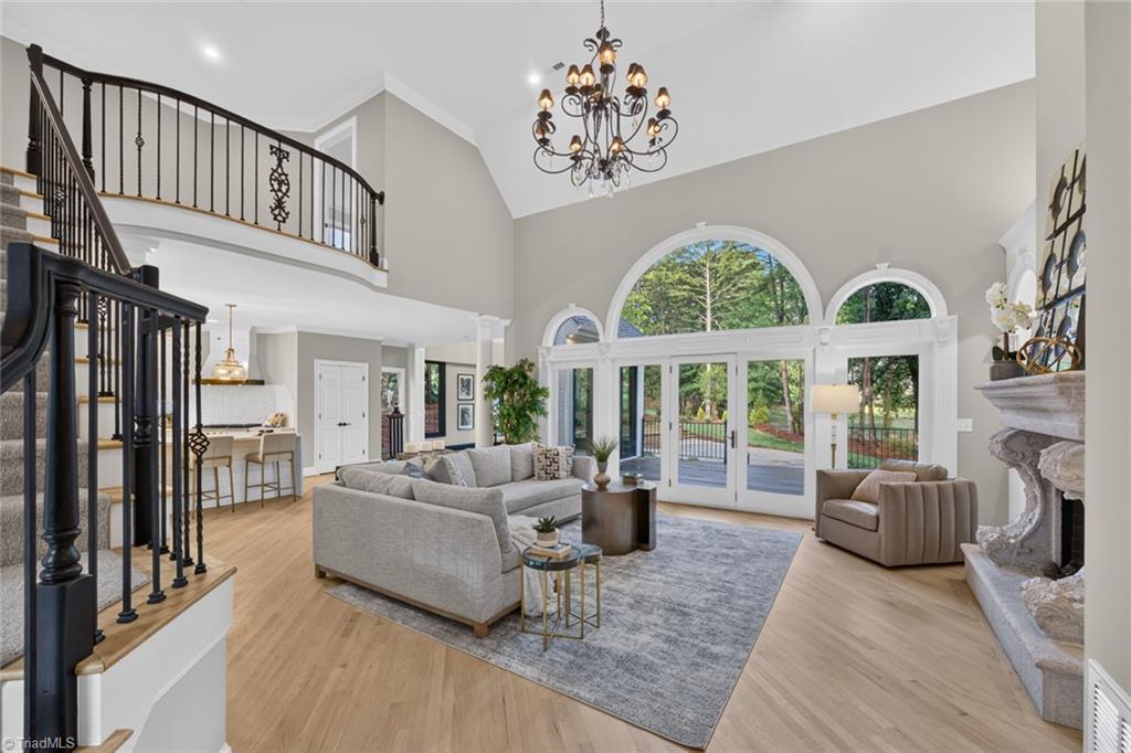 605 Oak Valley Boulevard