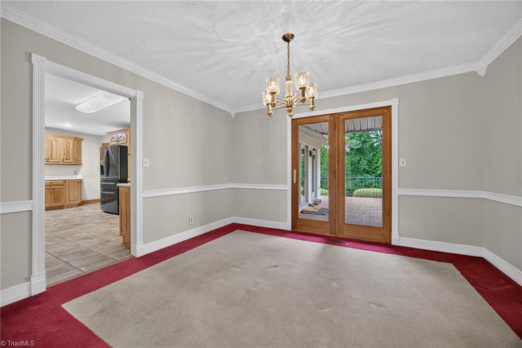 323 Nurse Road