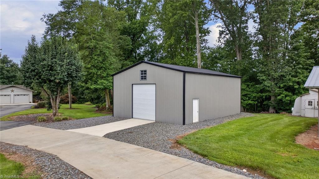 323 Nurse Road