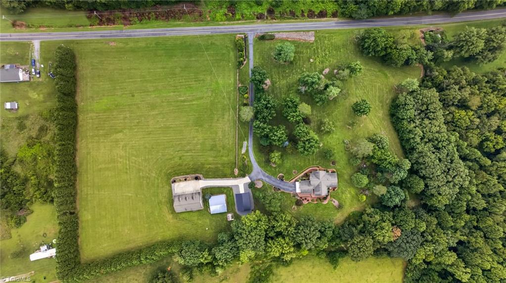 323 Nurse Road