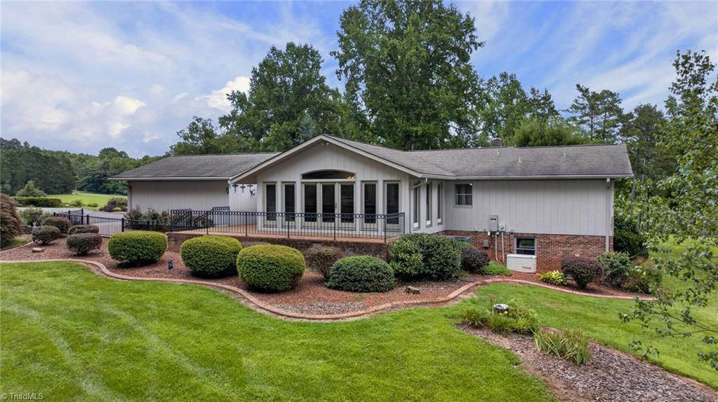 323 Nurse Road