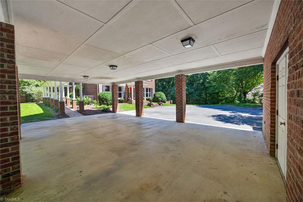 6035 Kempsford Court