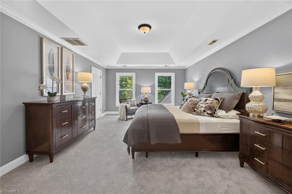 6035 Kempsford Court