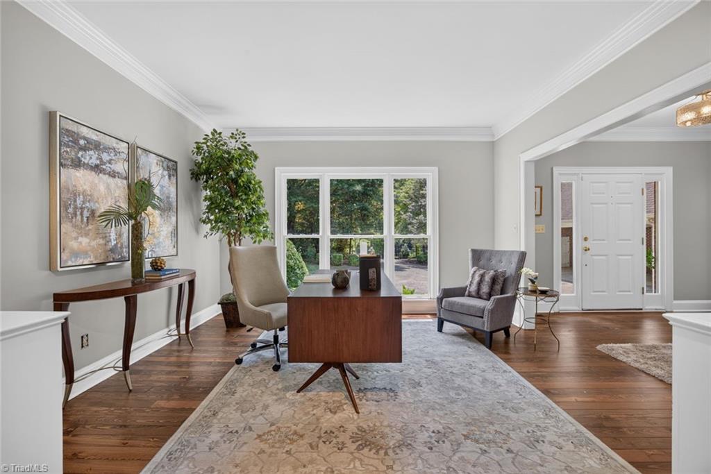 6035 Kempsford Court