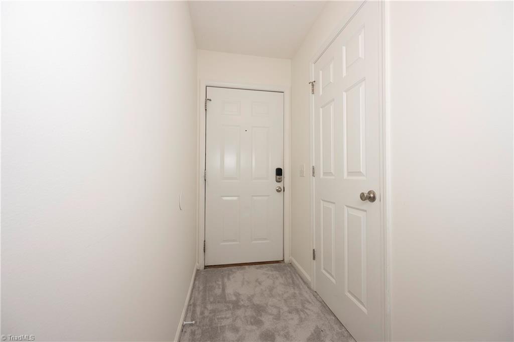 3273 Hyde Place Circle, Winston-Salem