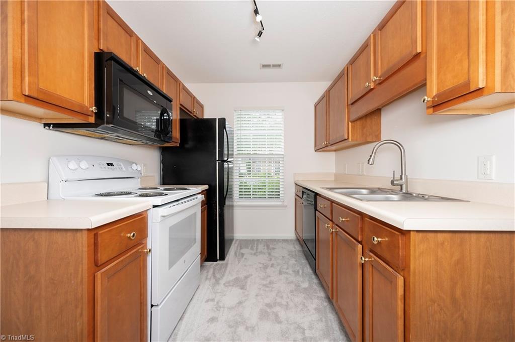 3273 Hyde Place Circle, Winston-Salem