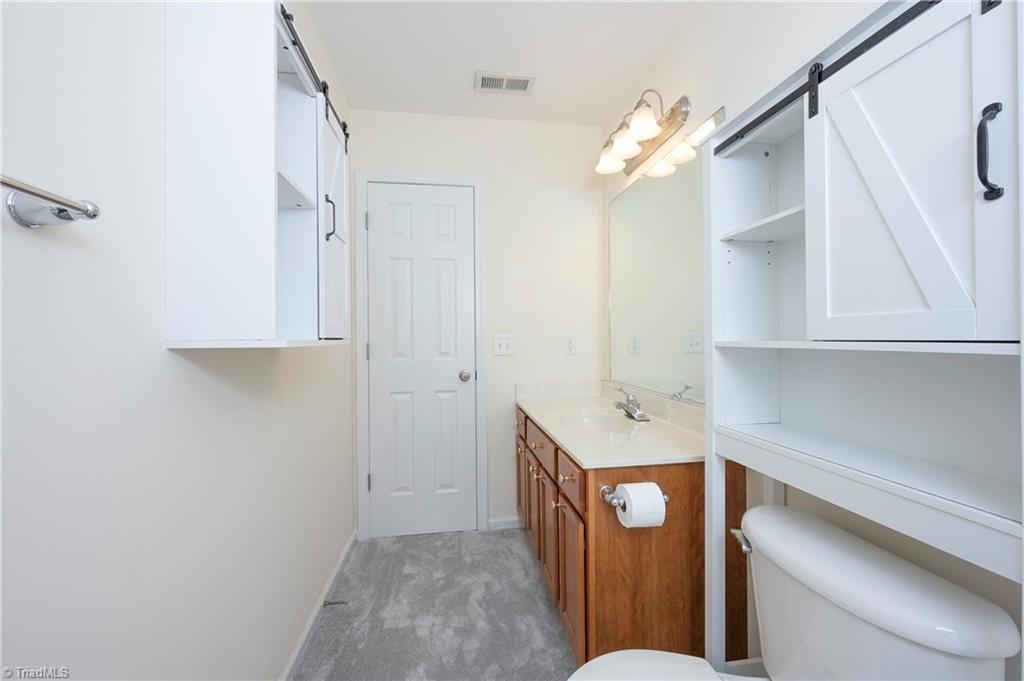 3273 Hyde Place Circle, Winston-Salem