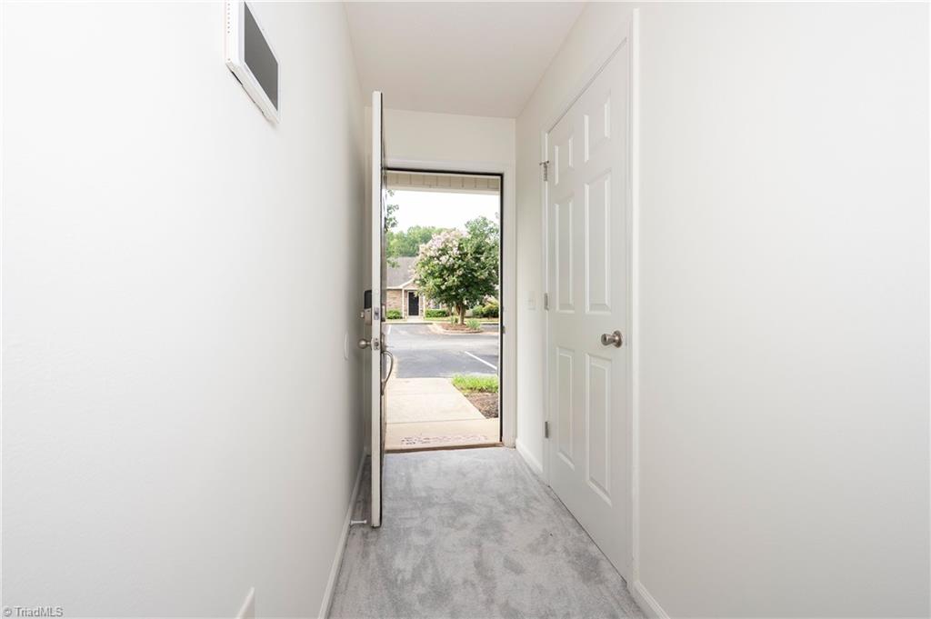 3273 Hyde Place Circle, Winston-Salem