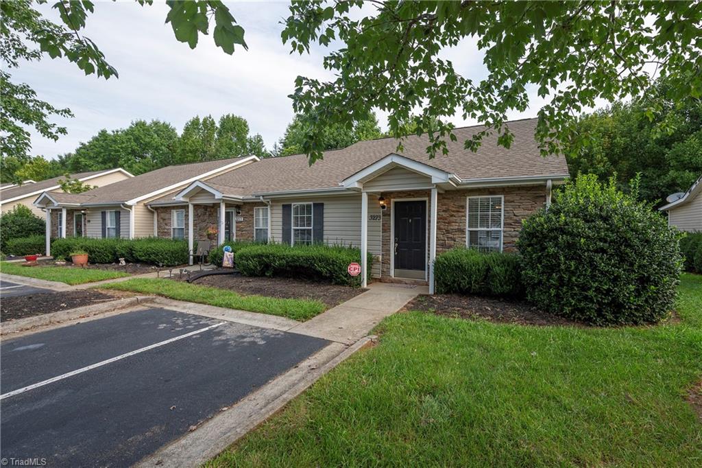 3273 Hyde Place Circle, Winston-Salem