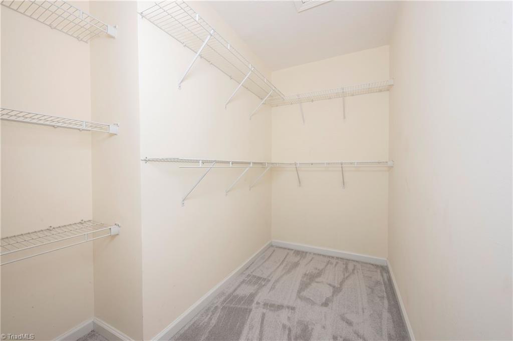 3273 Hyde Place Circle, Winston-Salem