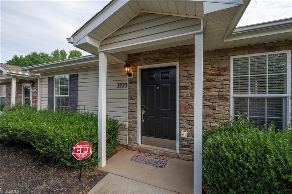 3273 Hyde Place Circle, Winston-Salem