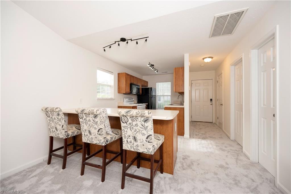 3273 Hyde Place Circle, Winston-Salem