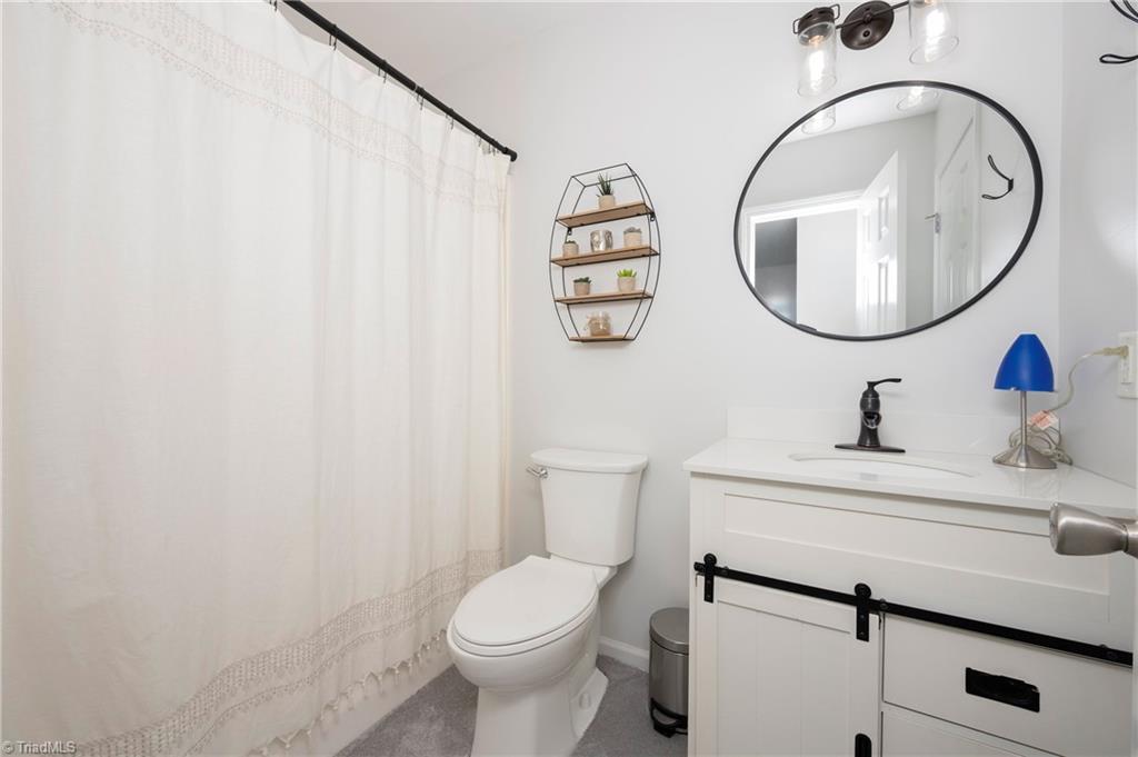 3273 Hyde Place Circle, Winston-Salem