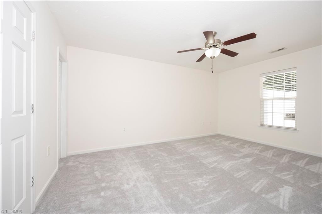 3273 Hyde Place Circle, Winston-Salem