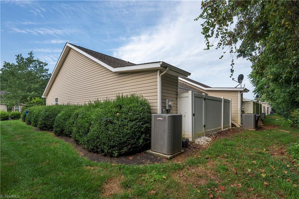 3273 Hyde Place Circle, Winston-Salem
