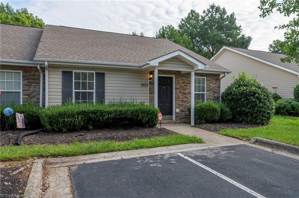 3273 Hyde Place Circle, Winston-Salem