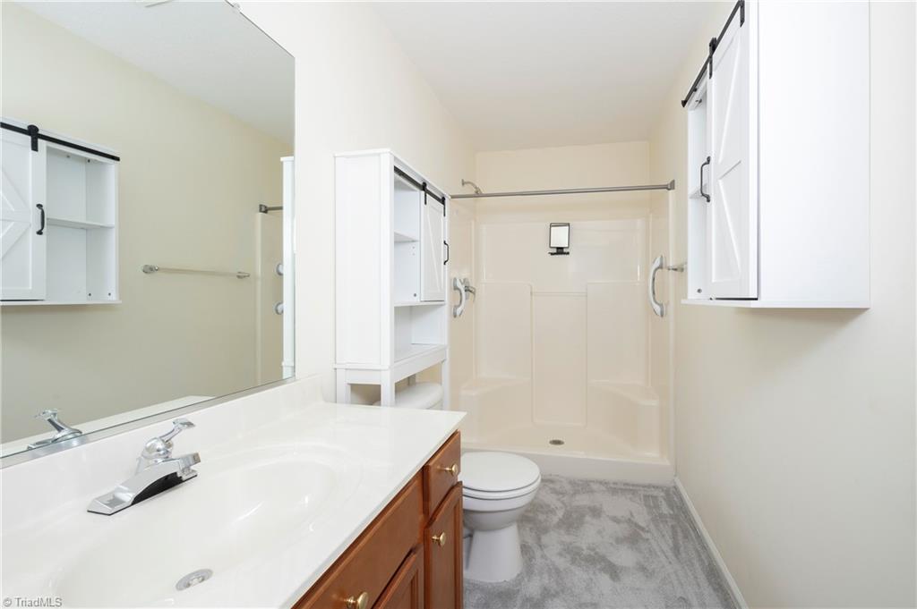3273 Hyde Place Circle, Winston-Salem