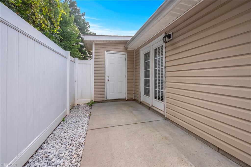 3273 Hyde Place Circle, Winston-Salem