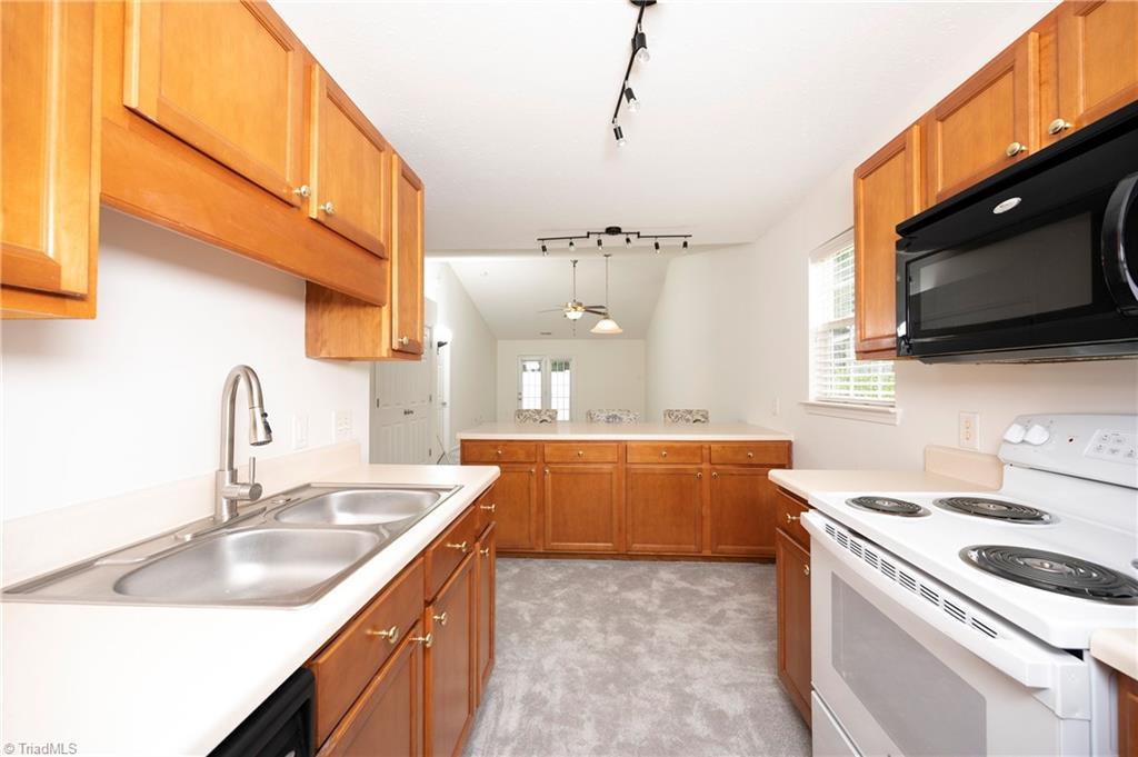 3273 Hyde Place Circle, Winston-Salem