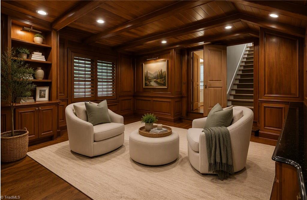 402 Parkmont Drive