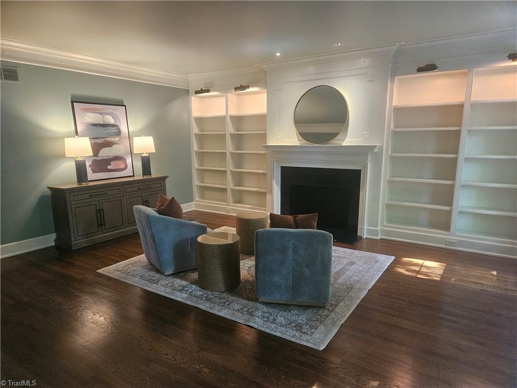 402 Parkmont Drive