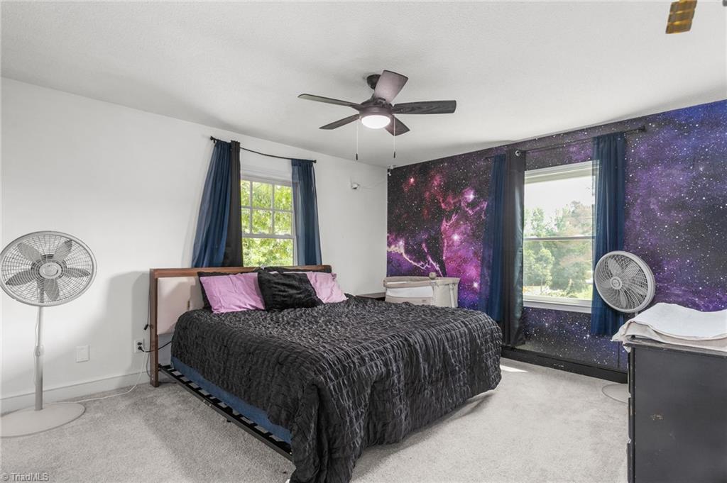 1200 Quail Hollow Road