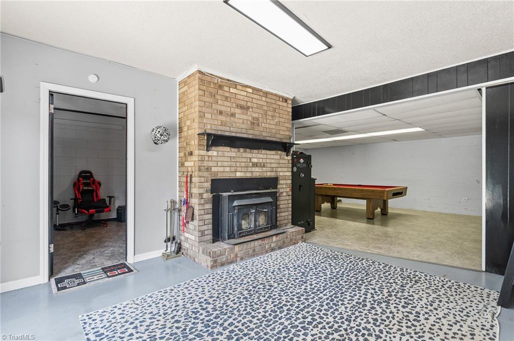 1200 Quail Hollow Road