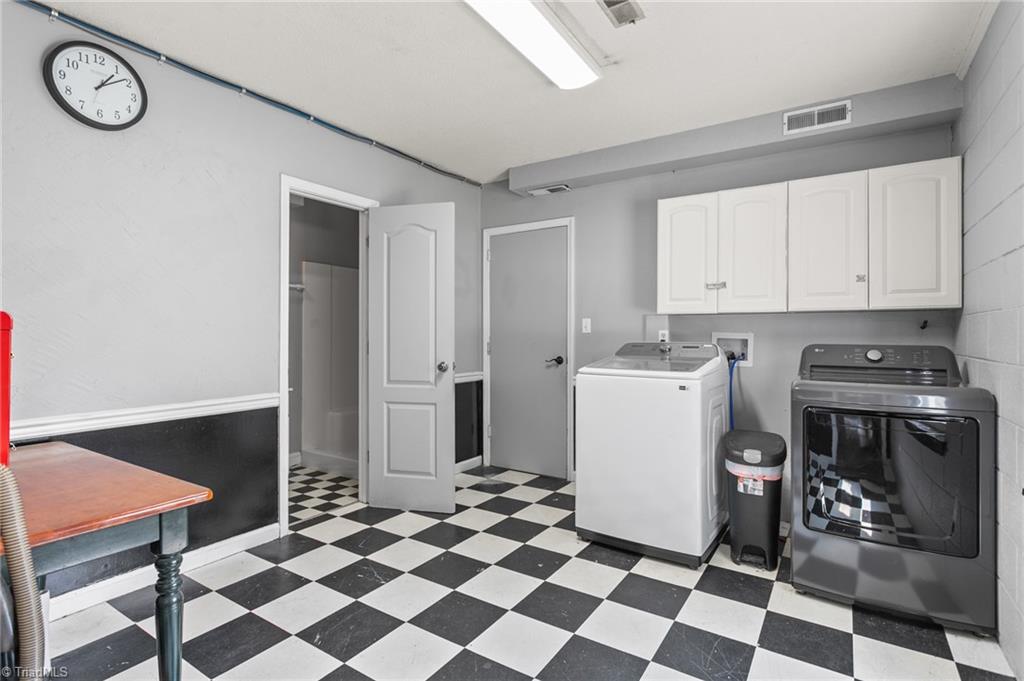 1200 Quail Hollow Road