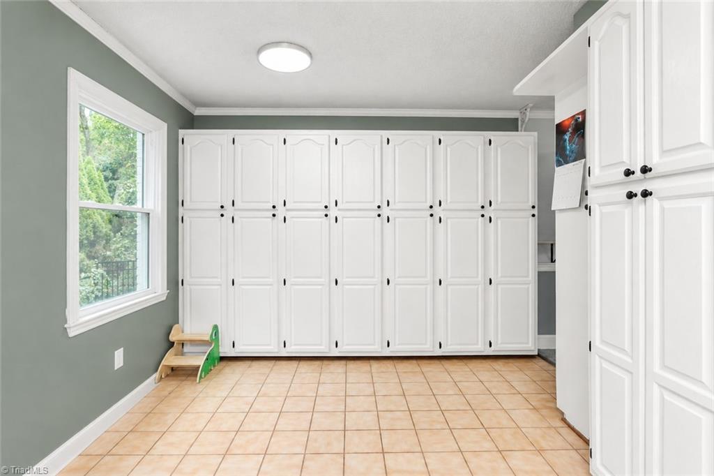 1200 Quail Hollow Road