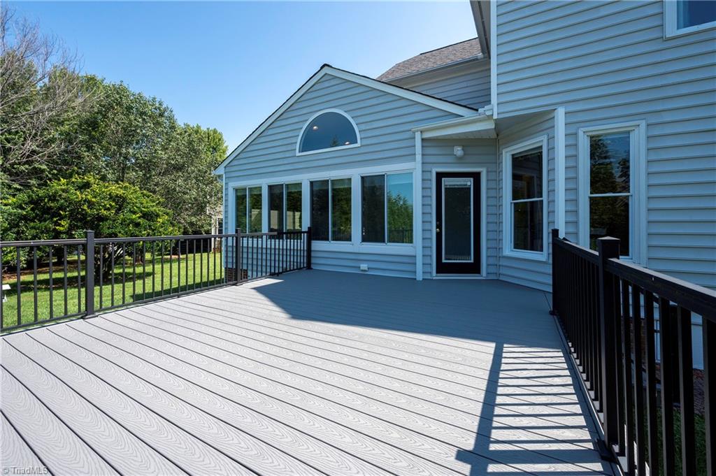111 Lonetree Court