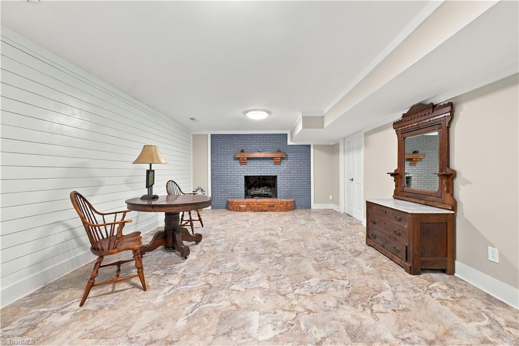 370 Tamworth Drive