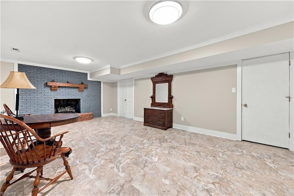 370 Tamworth Drive