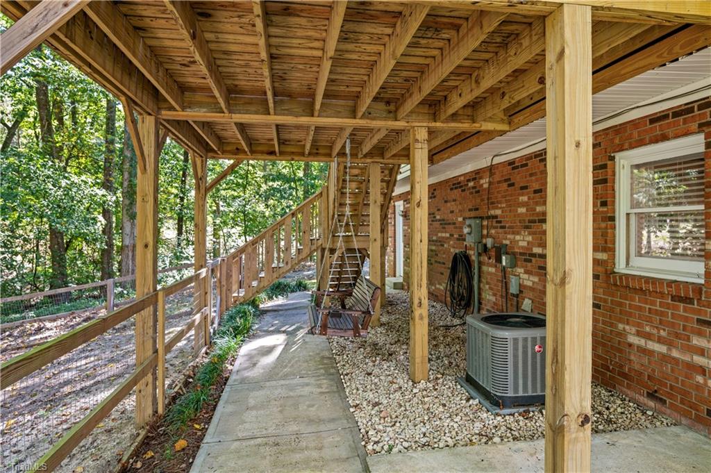 370 Tamworth Drive