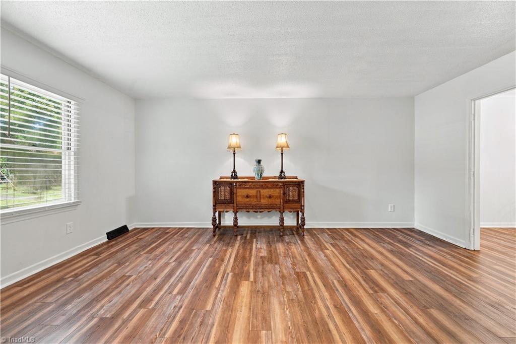 370 Tamworth Drive