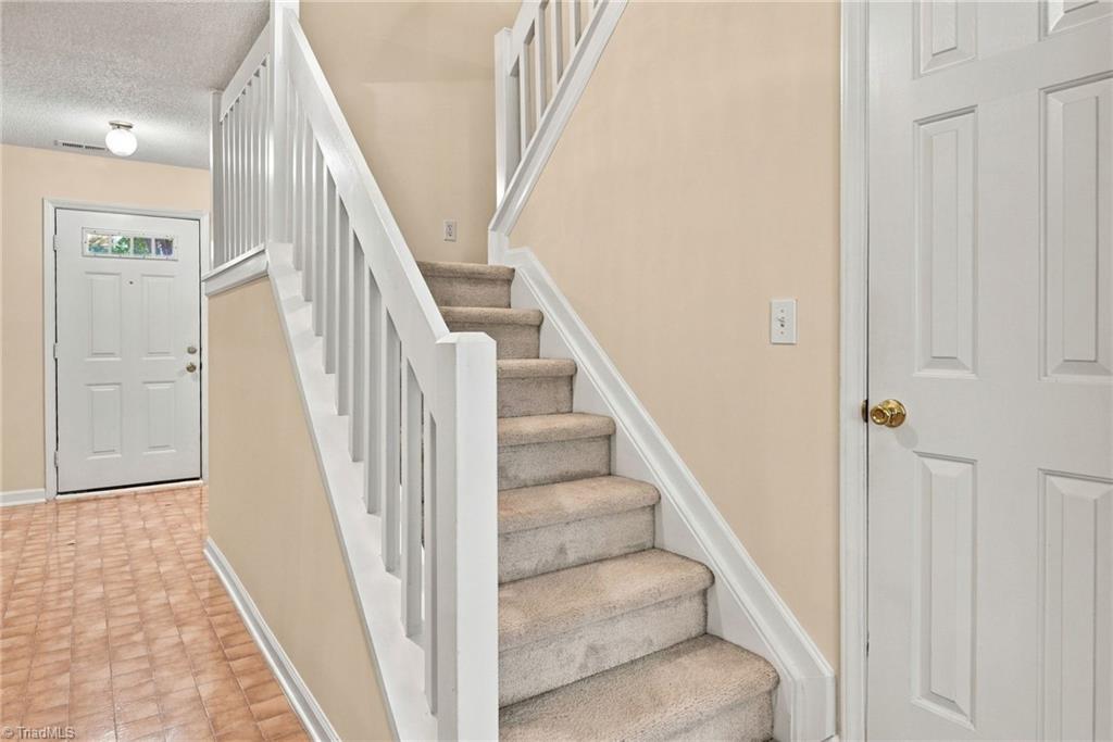 5038 Bartholomews Lane