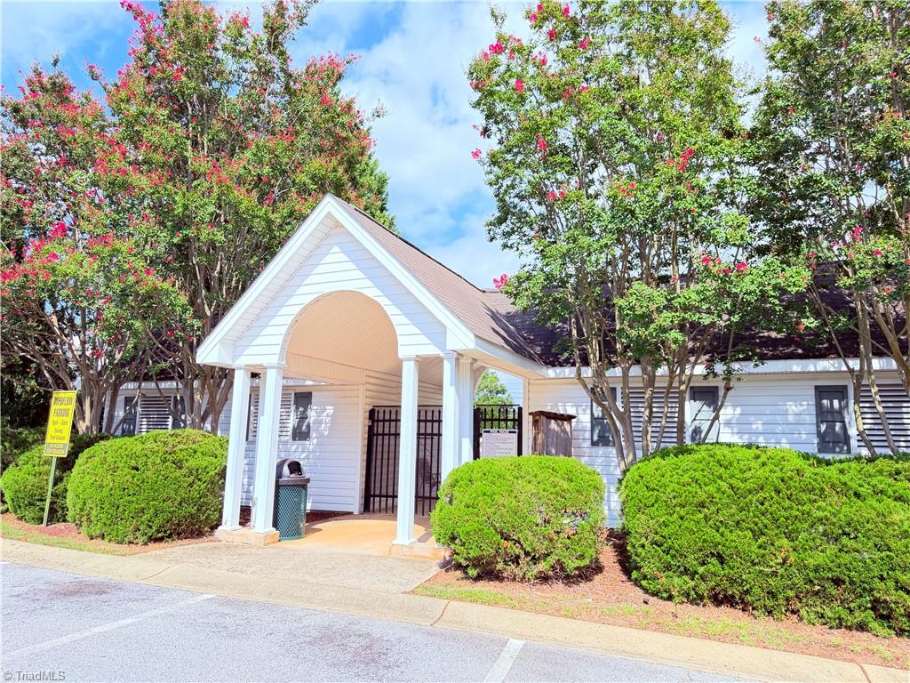 5038 Bartholomews Lane