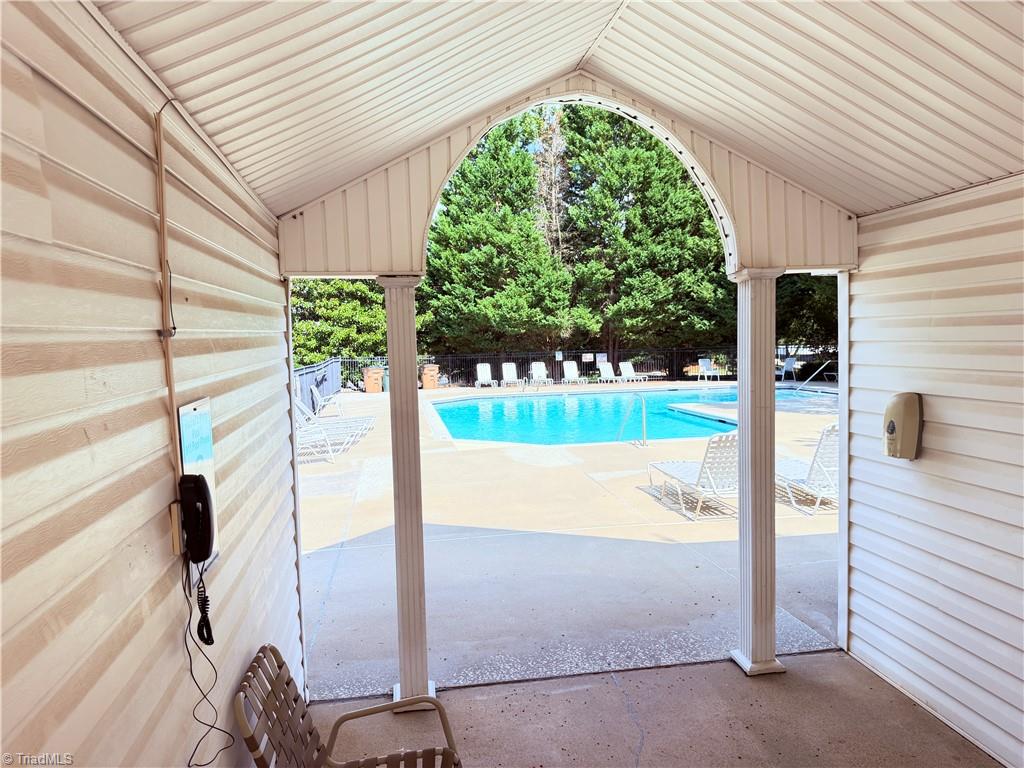 5038 Bartholomews Lane