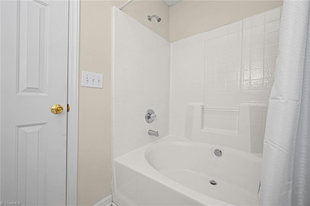 5038 Bartholomews Lane