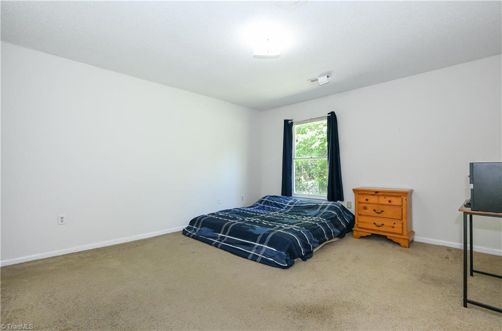 3307 Twin Brooks Drive